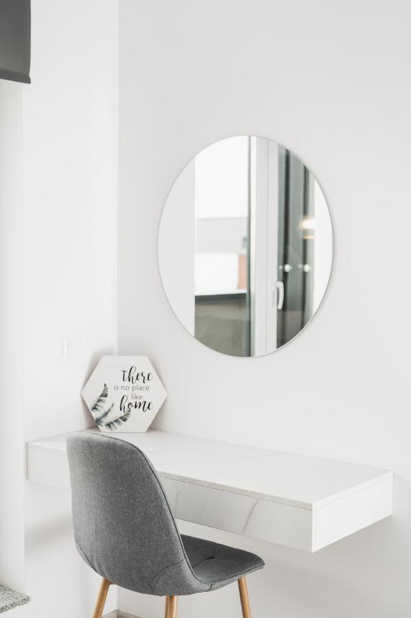 Skylark - Zurich Studio With Terrace & Mountain View Brașov Exterior foto